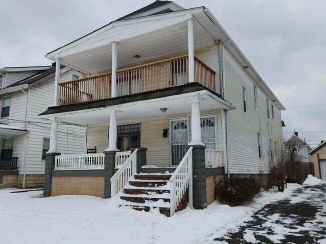 property at 8006 Laumar Ave