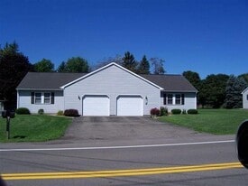 181 Old Ithaca Rd in Horseheads, NY - Building Photo