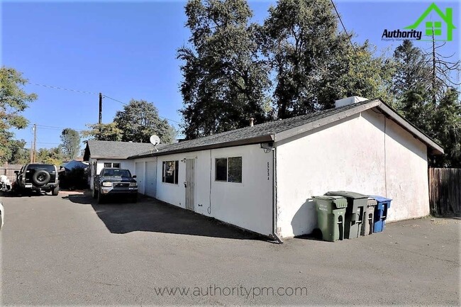 property at 5375 Rosswood St