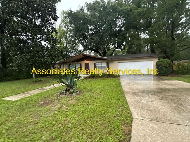 2149 NW 28th Pl in Gainesville, FL - Building Photo - Building Photo