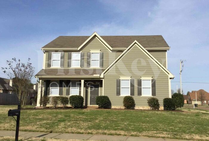 4991 Delaney Valley Dr in Arlington, TN - Building Photo