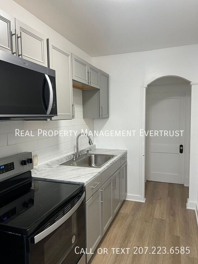 property at 53 Wood St