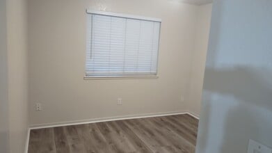 212 Ash St in Roseville, CA - Building Photo - Building Photo