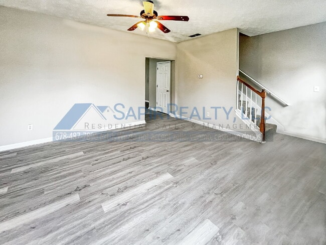 6110 Camden Forrest Cove in Riverdale, GA - Building Photo - Building Photo