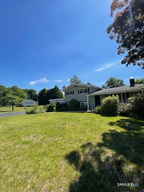 property at 21 Mcdermott Cir