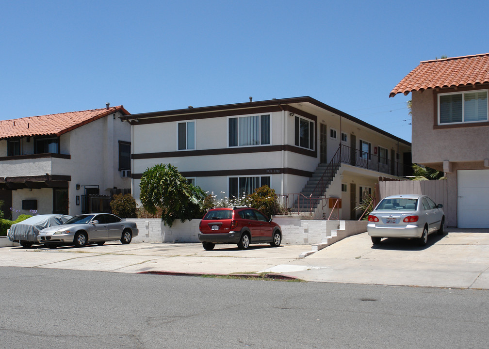 3774 Grim Ave in San Diego, CA - Foto de edificio