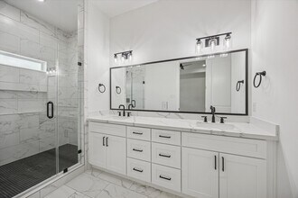 6644 Lozier St in Houston, TX - Building Photo - Building Photo