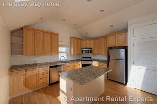 117 Columbia St, Unit #2 in Cambridge, MA - Building Photo