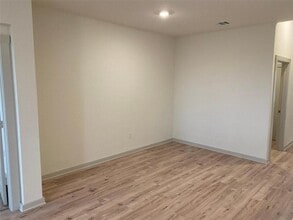 14205 Mcarthur Dr in Manor, TX - Building Photo - Building Photo