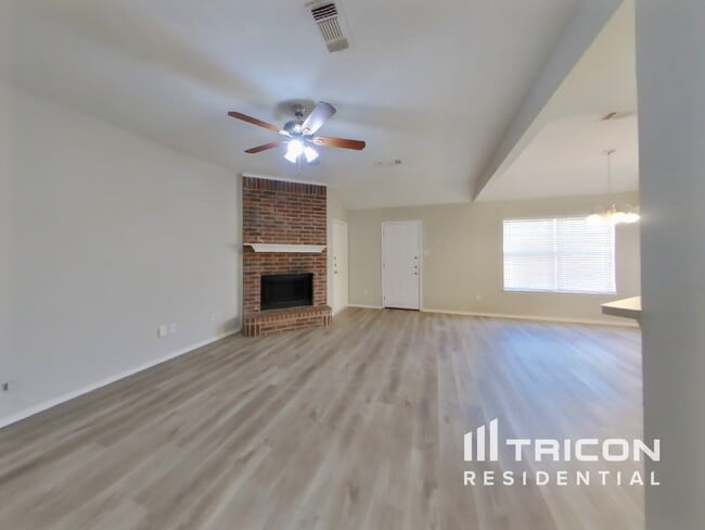 7319 Woodhome Dr in Dallas, TX - Building Photo - Building Photo