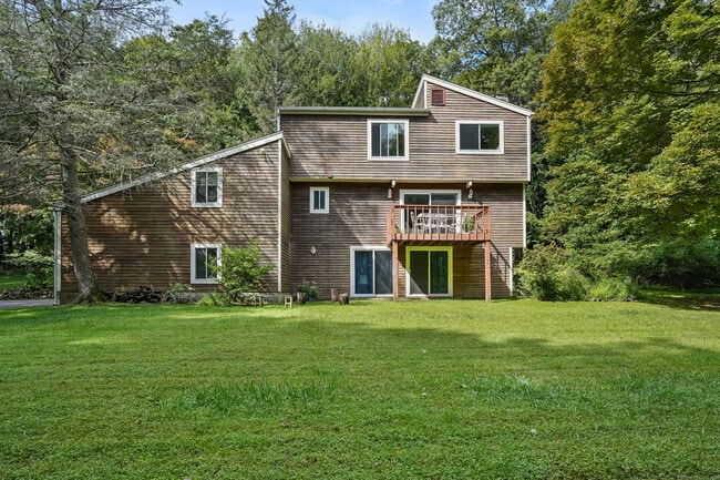 15 Bartram Dr in Redding, CT - Building Photo - Building Photo