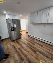 4 Centre Ln, Unit 2 in Boston, MA - Building Photo - Building Photo