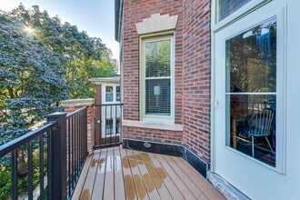 1506 W Thome Ave in Chicago, IL - Foto de edificio - Building Photo