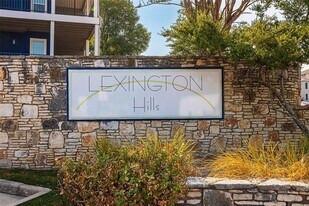 2430 Cromwell Cir in Austin, TX - Building Photo