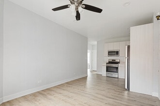 6114 N Winthrop Ave in Chicago, IL - Building Photo - Building Photo