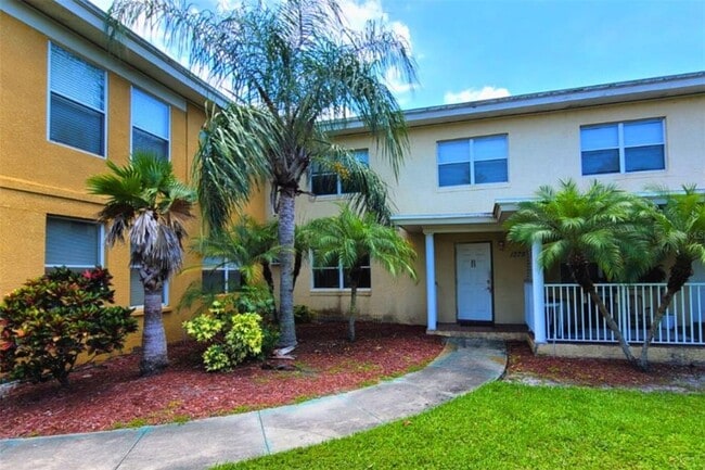 property at 1375 Drew St