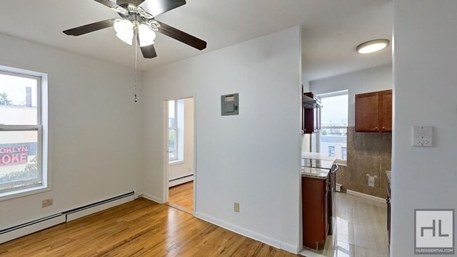 PROSPECT PLACE / Renovated 1-Bedroom Apart
