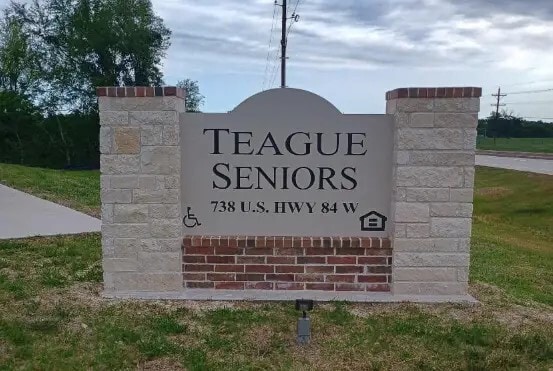 740 US Hwy 84 W in Teague, TX - Building Photo