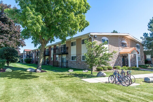 The Villas in Ypsilanti, MI - Foto de edificio - Building Photo