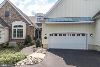 5812 Hickory Hollow Ln in Doylestown, PA - Building Photo - Building Photo