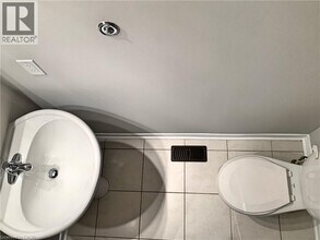 866 Francine Cres in Mississauga, ON - Building Photo - Building Photo