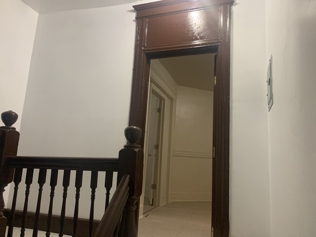 115 Ridgewood Ave, Unit 2nd Floor in Newark, NJ - Foto de edificio - Building Photo