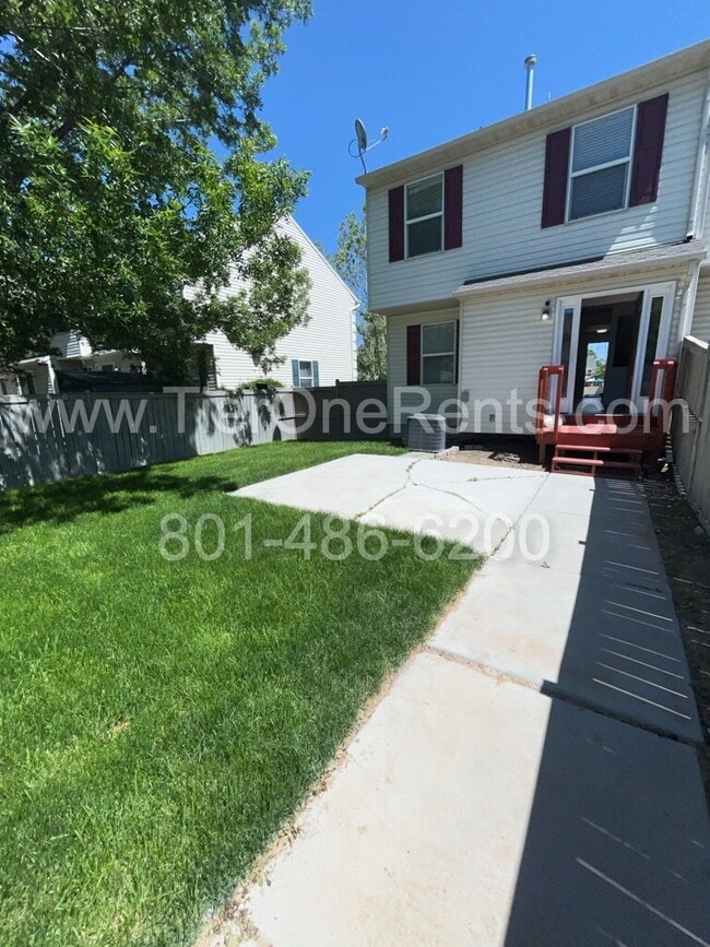 3441 Peregrine Rd in Eagle Mountain, UT - Building Photo - Building Photo