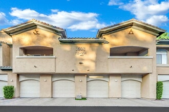 1608 Cardinal Bluff Dr in Las Vegas, NV - Building Photo - Building Photo