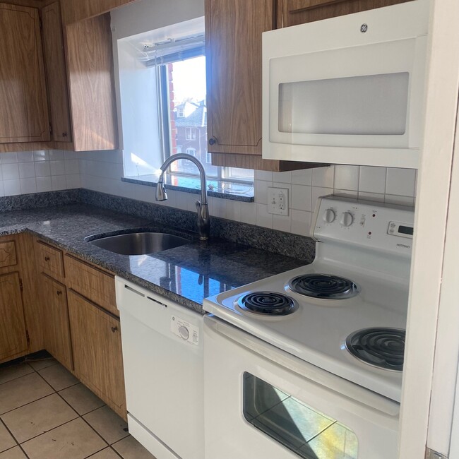 260 Mount Auburn St in Watertown, MA - Building Photo - Building Photo