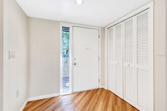 5748 Ashton Lake Dr in Sarasota, FL - Building Photo - Building Photo