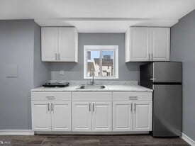 5691 Old Temple Hill Rd, Unit B