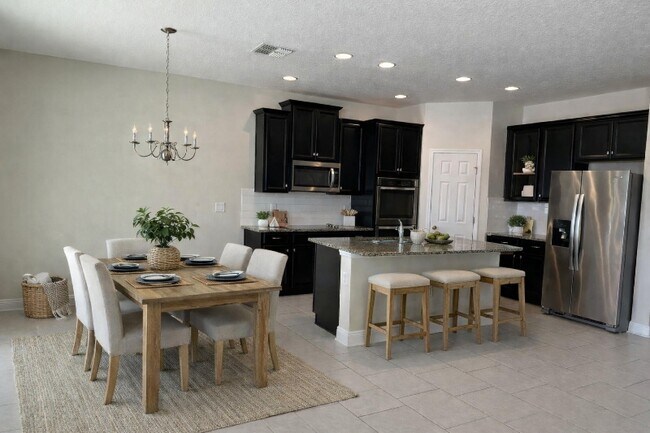 2510 Sanderling St in Haines City, FL - Foto de edificio - Building Photo