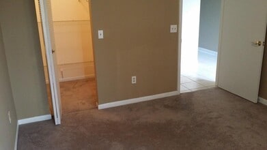 7879 Willow Spring Dr in Greenacres, FL - Building Photo - Building Photo