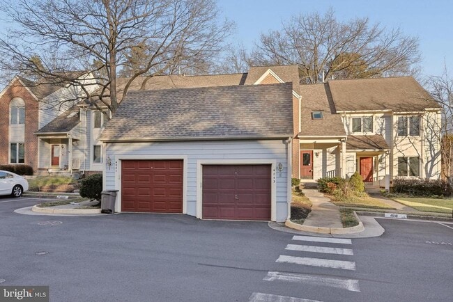 property at 4043 Lake Glen Rd