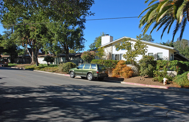 Summer Oaks in Ojai, CA - Foto de edificio - Building Photo