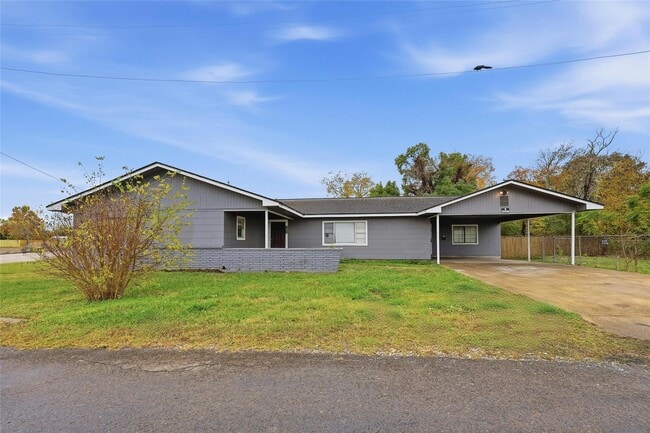 property at 1621 Richmond Ave