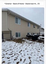 1525 McIntosh Cir in Shakopee, MN - Building Photo - Building Photo