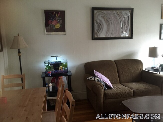 1350 Commonwealth Ave