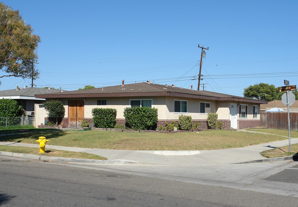 4430 Terrace Ave in Oxnard, CA - Building Photo