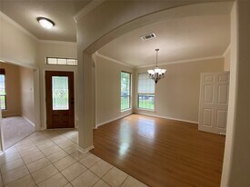 6018 Sugar Bush Dr in Magnolia, TX - Building Photo