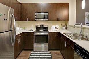 Elan Redmond in Redmond, WA - Building Photo