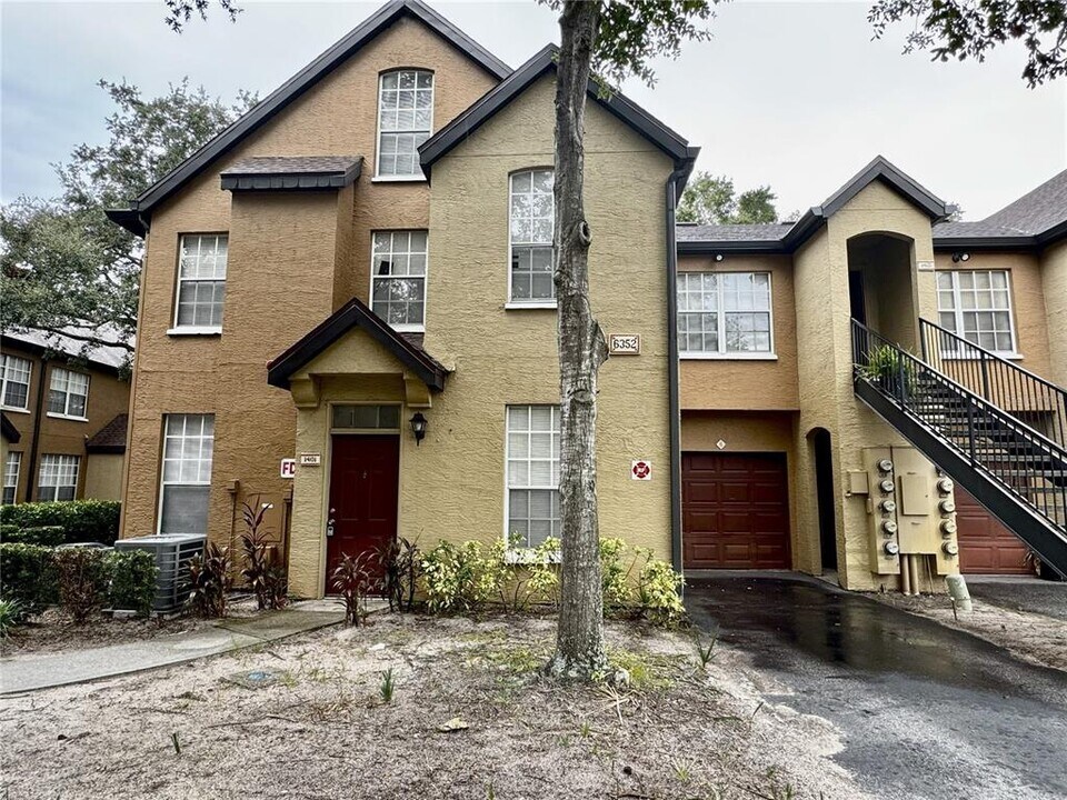 6352 Raleigh St in Orlando, FL - Building Photo