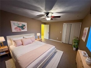 205 Woodside Dr in North Providence, RI - Building Photo - Building Photo