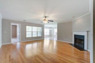 111 Meadowvale Ln in Moncks Corner, SC - Building Photo - Building Photo