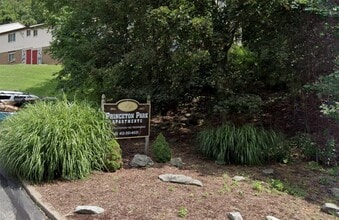 1486 Princeton Blvd in Pittsburgh, PA - Building Photo - Building Photo