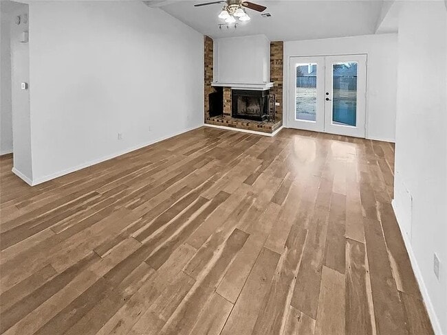 10217 S Hillcrest Dr in Oklahoma City, OK - Foto de edificio - Building Photo