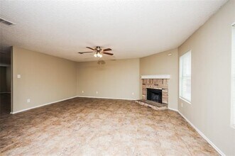 3563 Saguaro Dr in Grand Prairie, TX - Building Photo - Building Photo