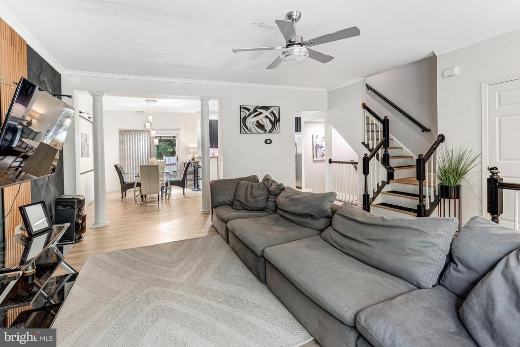 2599 Grayton Ln in Woodbridge, VA - Building Photo