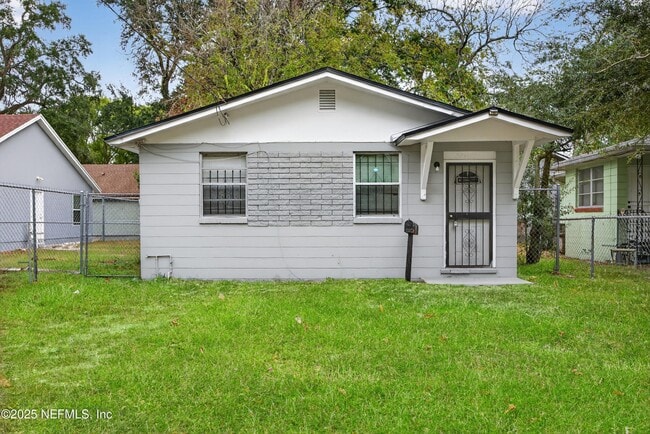 3811 Chase Ave in Jacksonville, FL - Building Photo - Building Photo