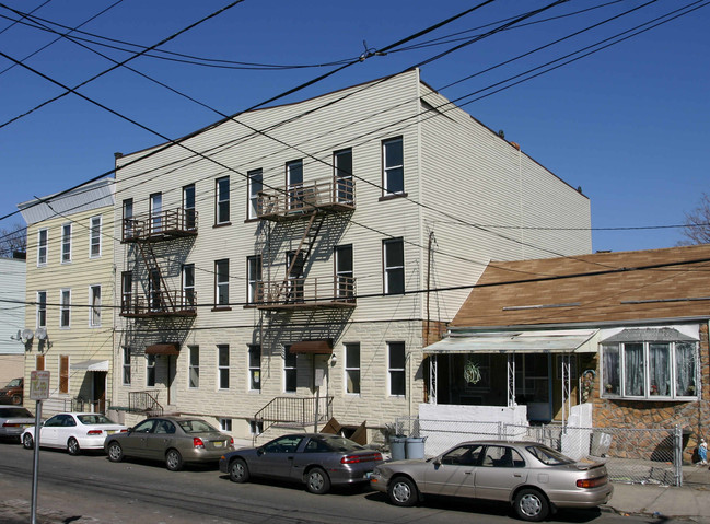 186-188 South St in Jersey City, NJ - Building Photo - Building Photo